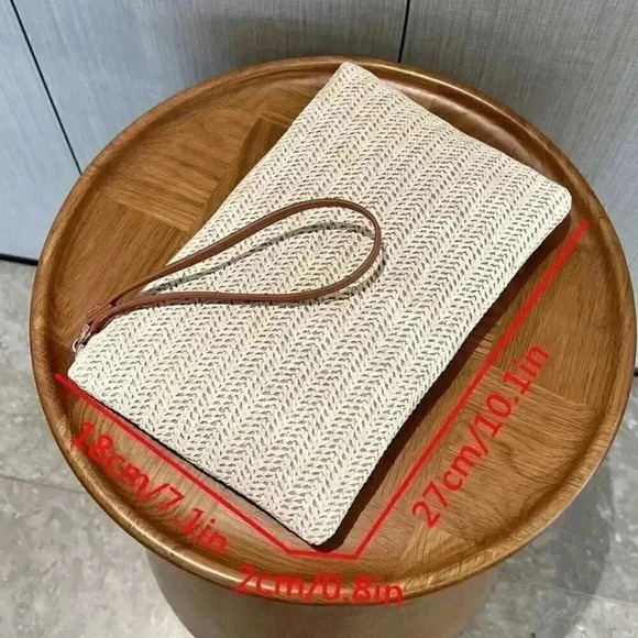 Straw Woven Clutch Bag - Picture 4 of 5